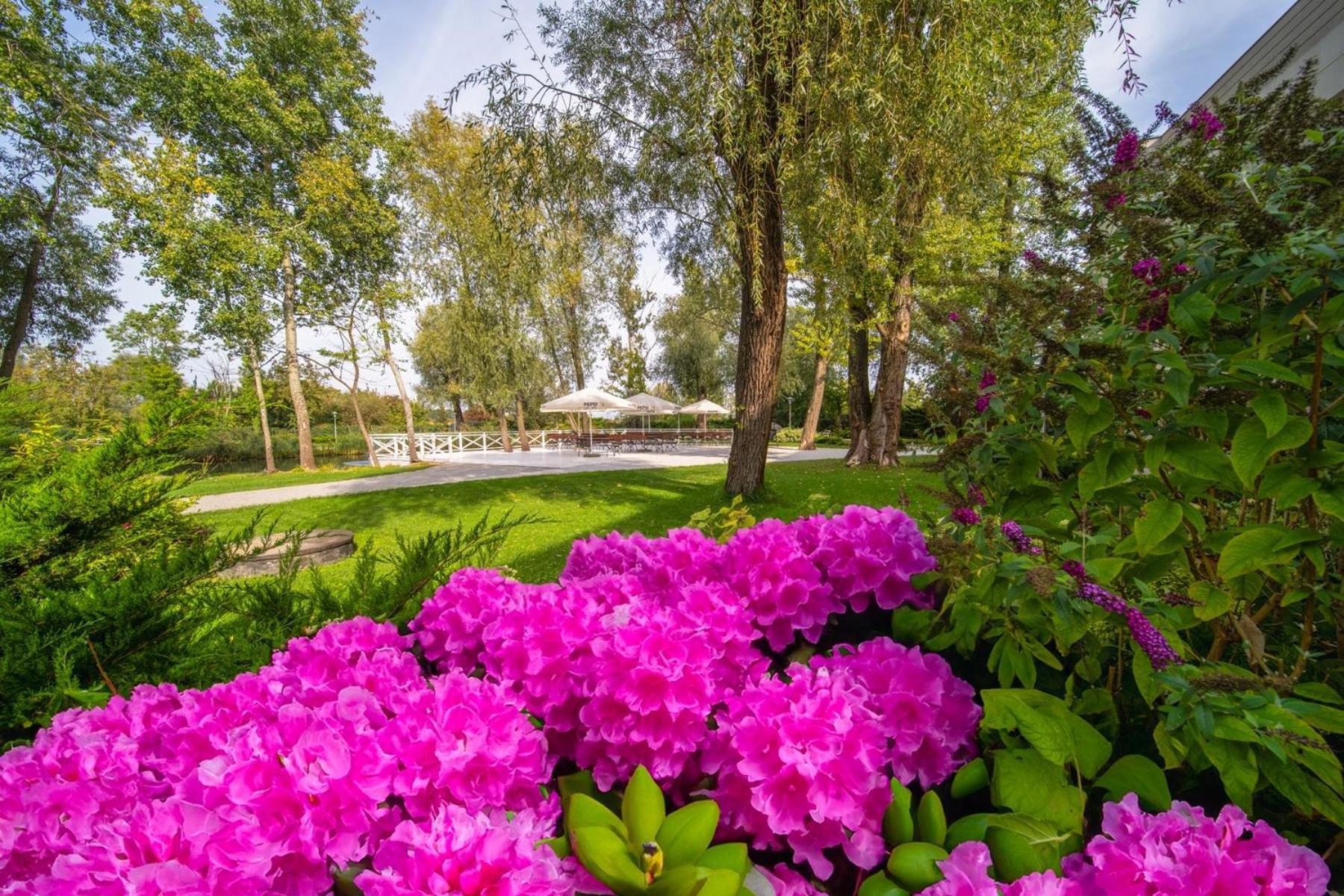 Green Garden Hotel Raszyn Exterior foto