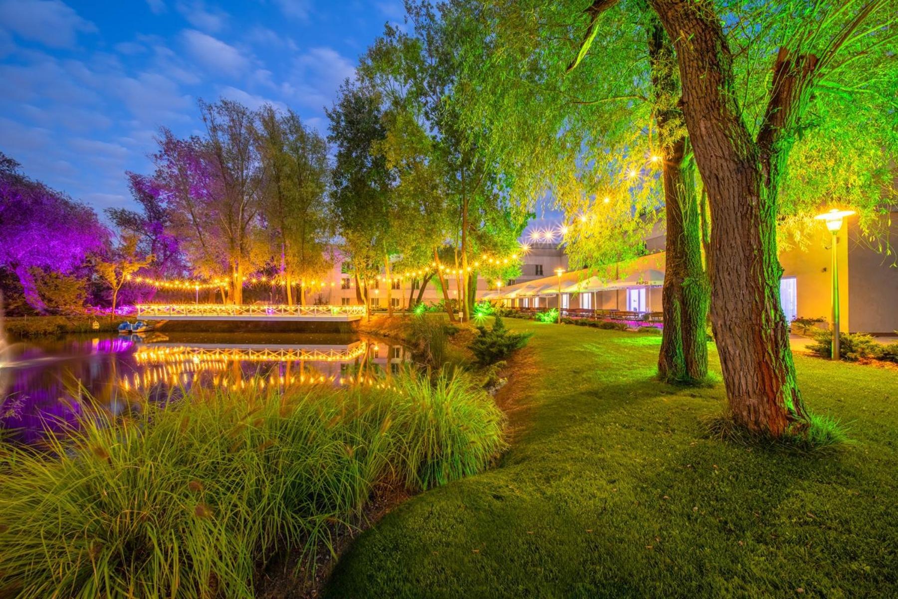 Green Garden Hotel Raszyn Exterior foto